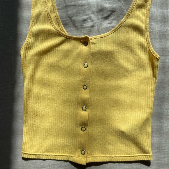 Womens Butter Yellow Ribbed Button Down Cropped Tank Top Y2K - Picture 6 of 12